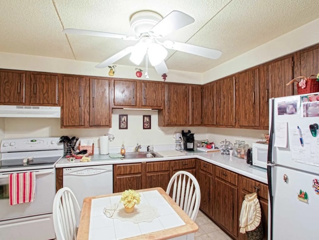 Photo - 244 Walnut St Unit 1