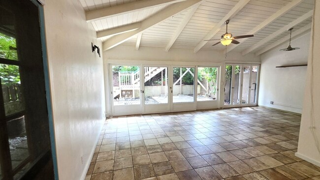 Building Photo - Unique Property with a tranquil feel!