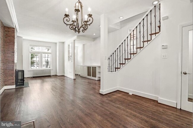 Photo - 1635 Marion St NW
