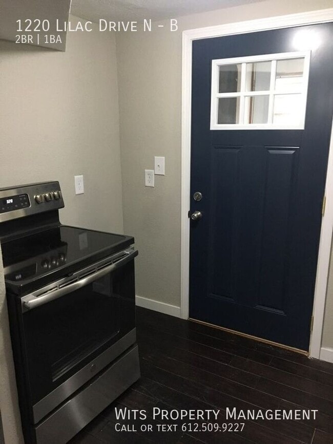 Photo - 1220 Lilac Dr N Unidad B