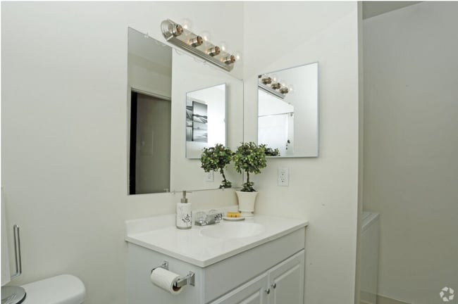 Peachtree Apartments