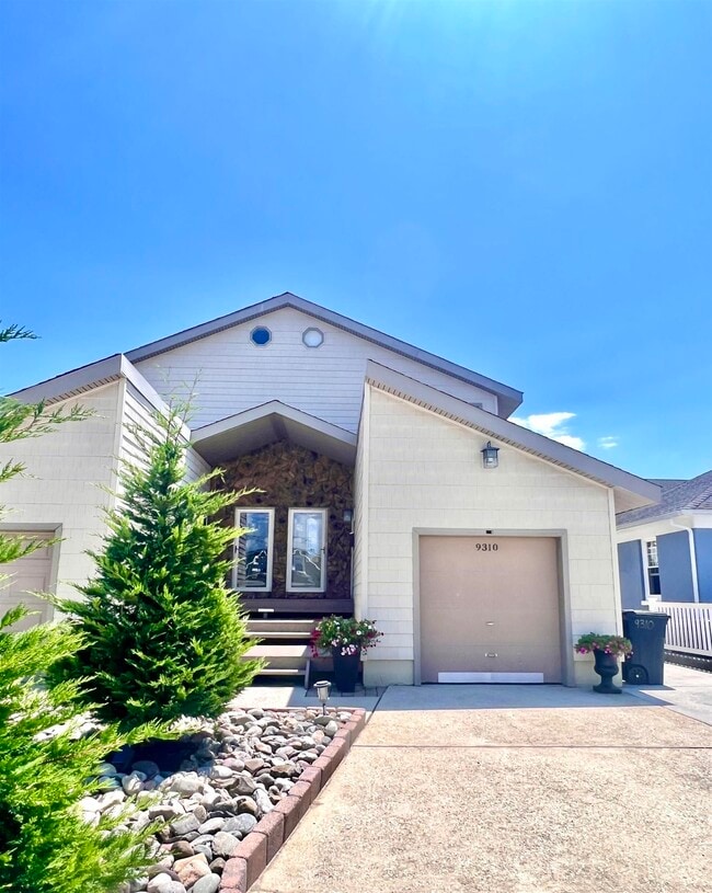 Photo - 9310 Monmouth Ave