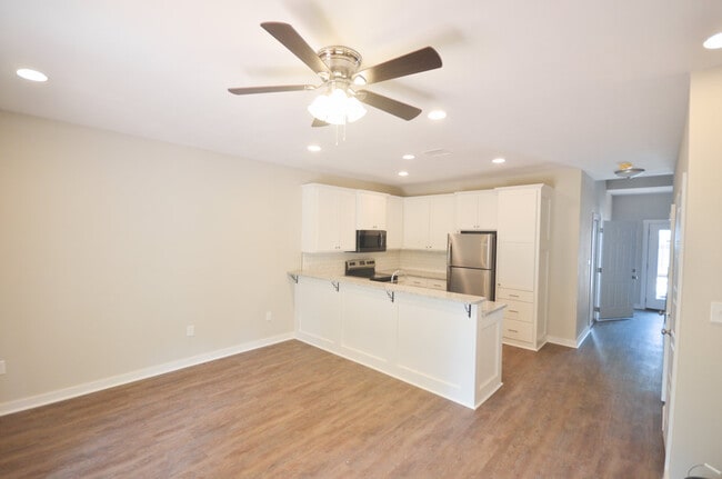 Photo - Robin Lane Townhomes