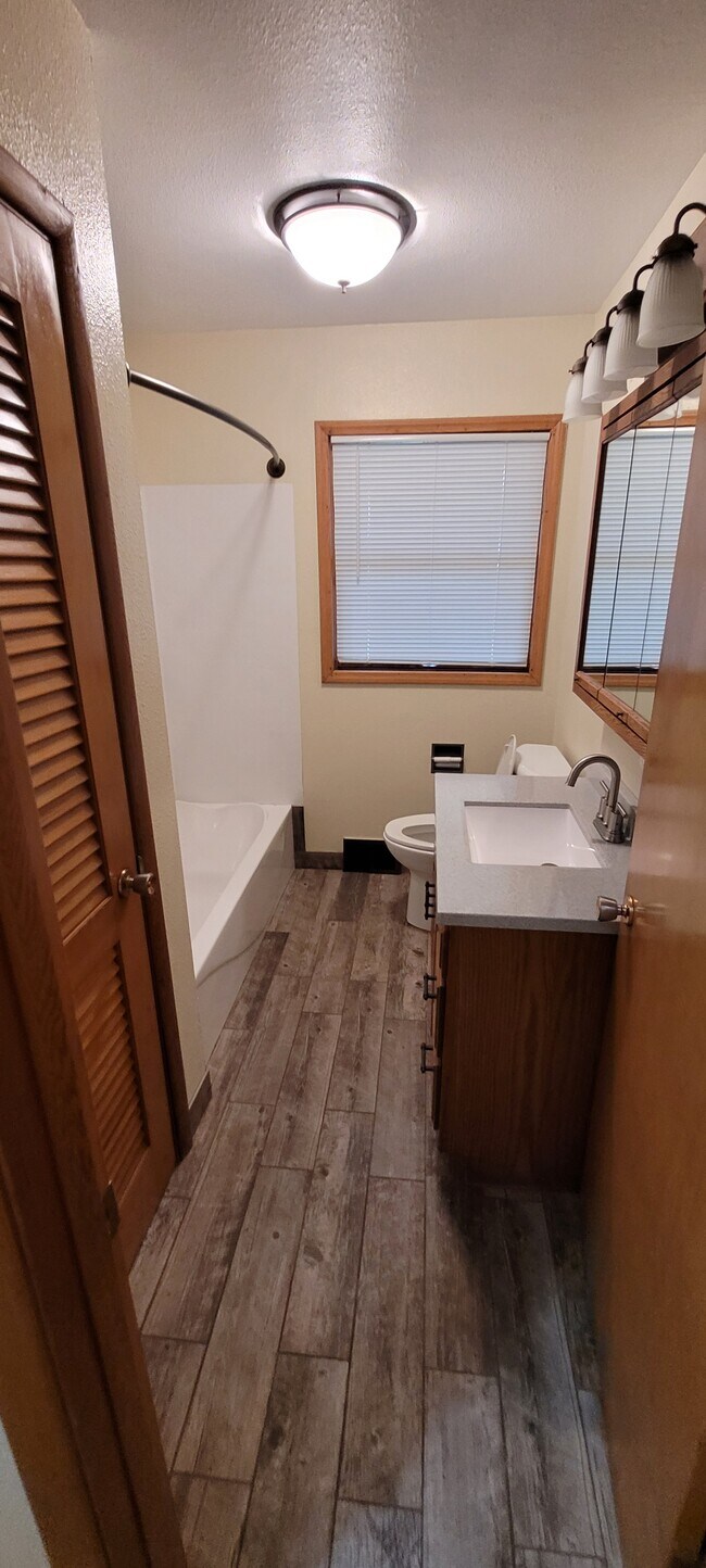 Photo - 1522 Dick Dr
