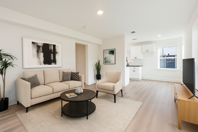Photo - 2607 Live Oak St Apartment