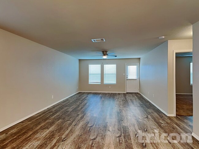 Photo - 8522 Amistad Cove