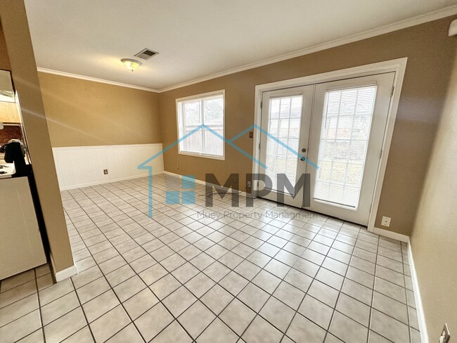 Photo - 13 W Elmwood Dr Townhome