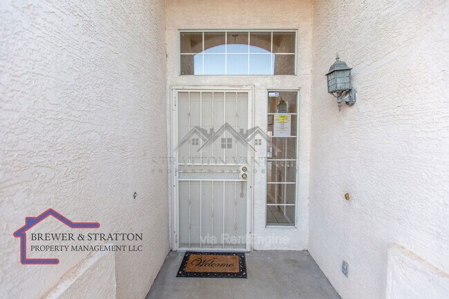 Photo - 1431 E Encinas Ave