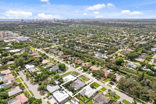 Photo - 1039 NW 8th St