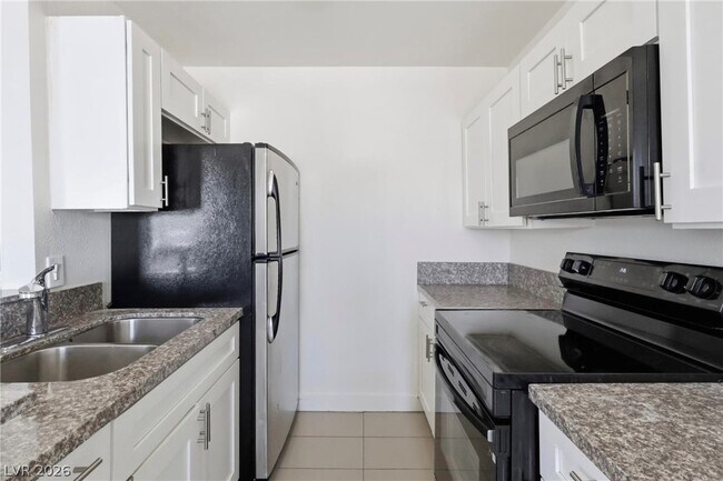 Photo - 180 W New York Ave Unit 4