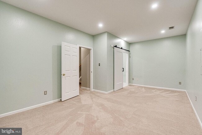 Photo - 25332 McIntyre Square