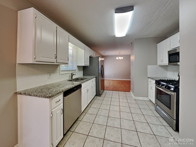 Photo - 3023 Ryan Rd