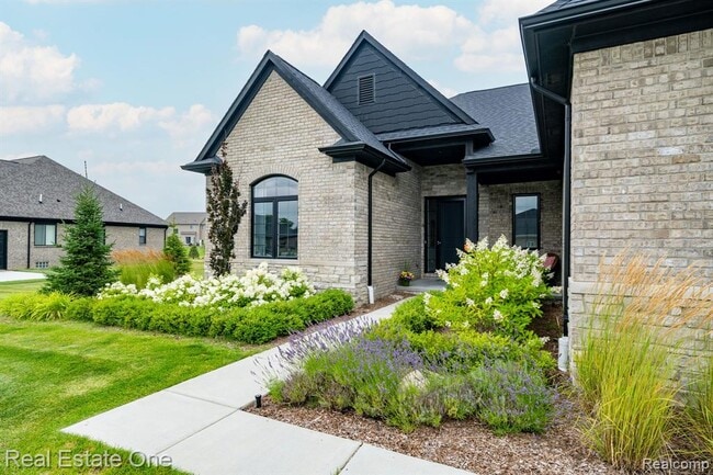 Photo - 850 Marlayna Dr