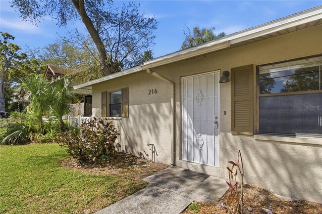 Photo - 216 4th Ave SW