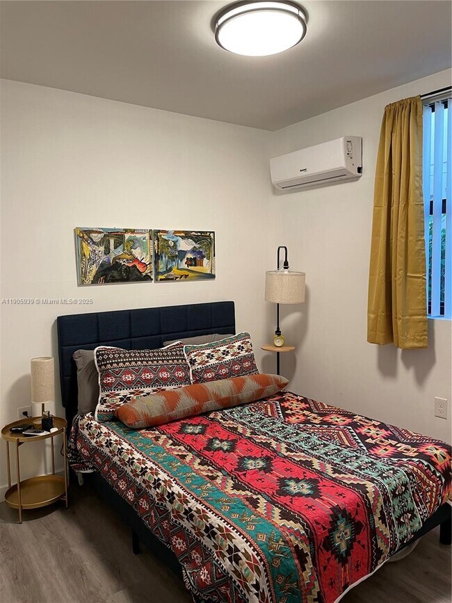 Photo - 1119 SW 6th St Unit 102