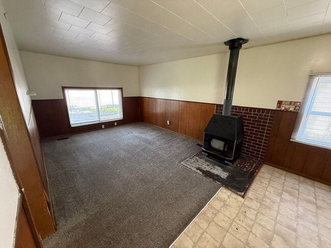 Photo - 3 Bedroom Single family with fenced in yard