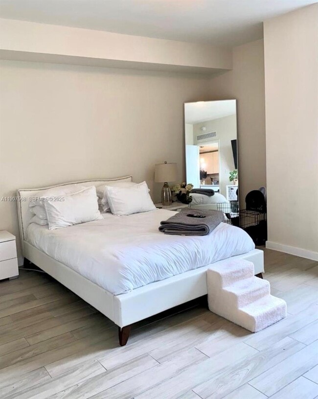 Photo - 999 SW 1st Ave Unit 1407