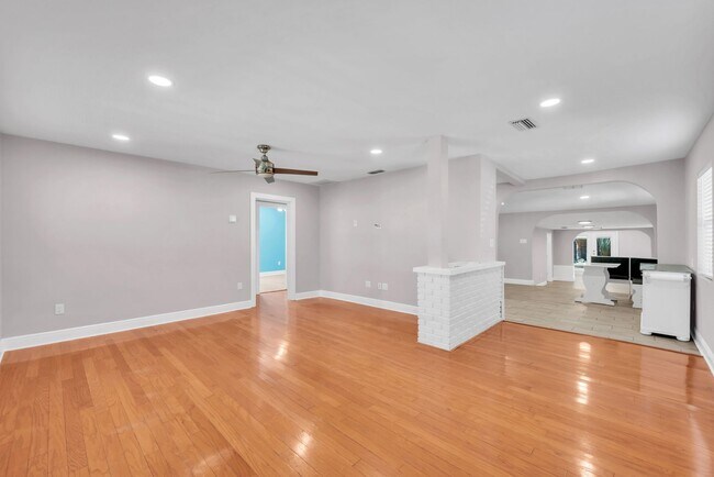 Photo - Charming & Deceptively Spacious 4BR Home in South Seminole Heights – Fully Renovated!