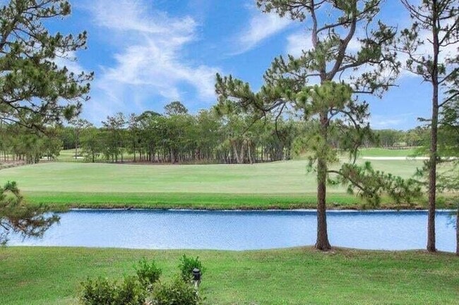 Photo - 1328 SE Colony Way