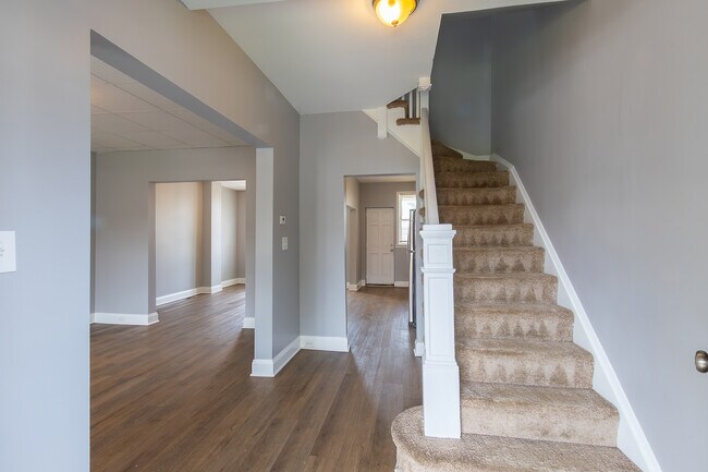 3063 Mayfield Ave