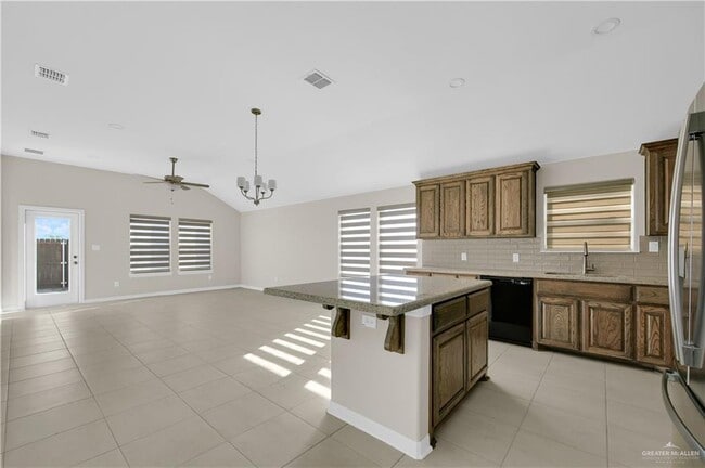 Photo - 23 Sereno St