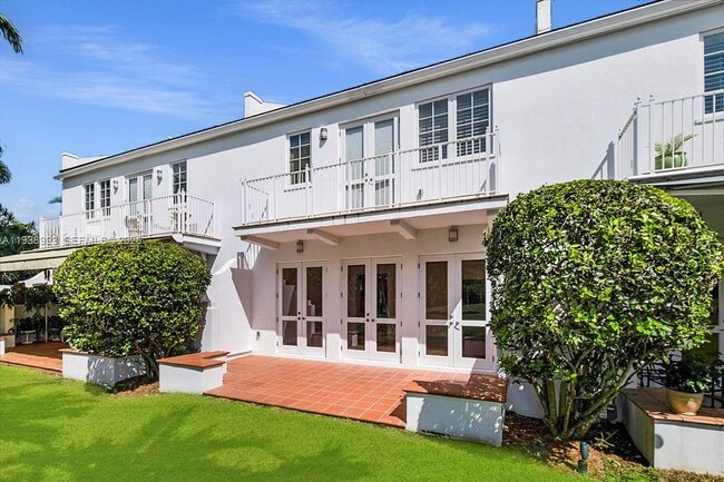 Photo - 1109 Campo Sano Ave