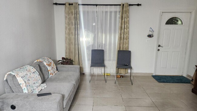 Photo - 2289 SE Seamist St