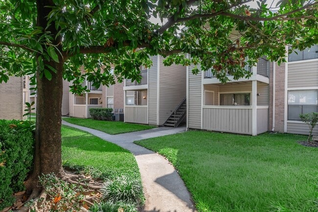 Photo - 12335 Antoine Dr Unidad 1518