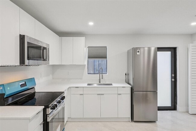 Photo - 17003 SW 107th Pl Unit 2