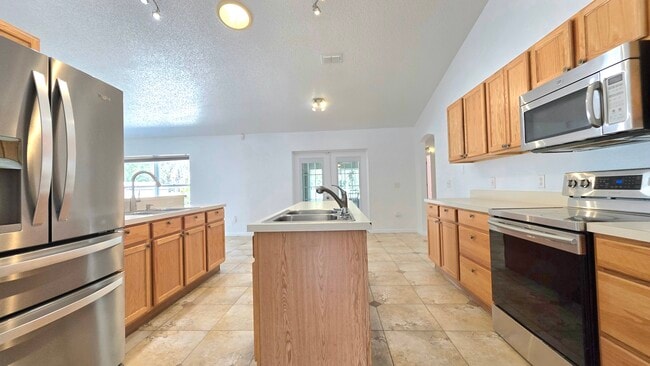 Photo - 1699 Landfair Ave