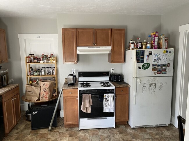 Photo - 174 Hillside St Unit 2T