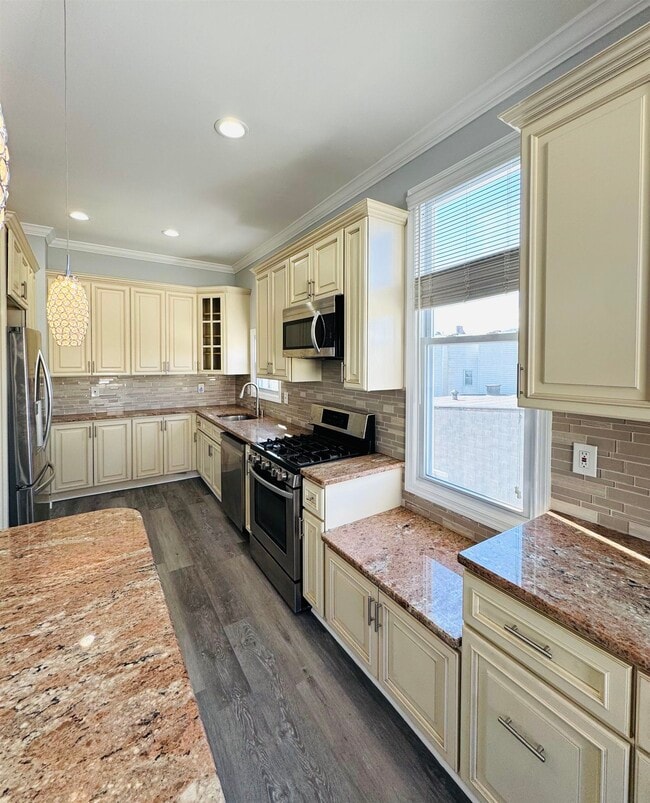 Photo - 527 12th St Unit 2