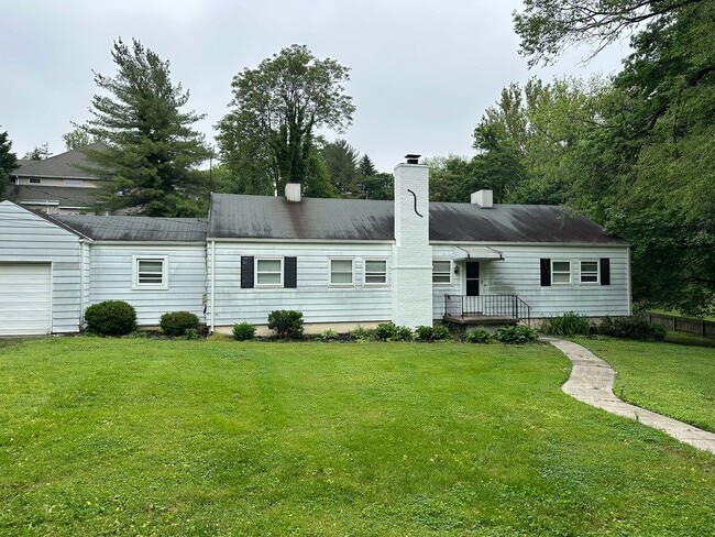 Building Photo - Rarely Available Ruxton Rental