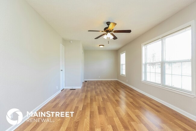 Photo - 380 Meadowview Dr