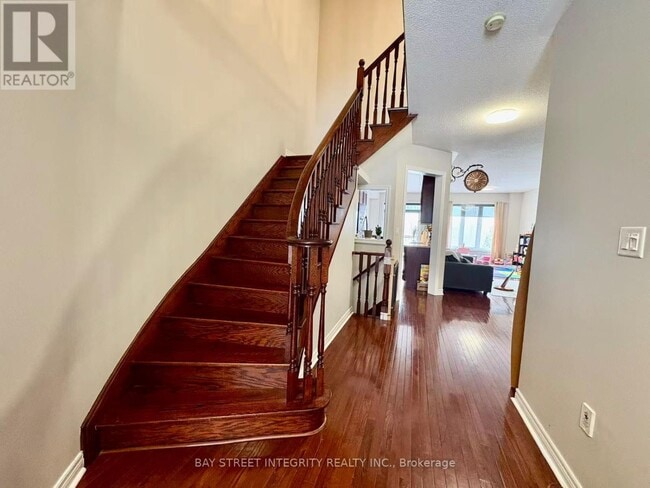 Photo - 8 Townwood Dr