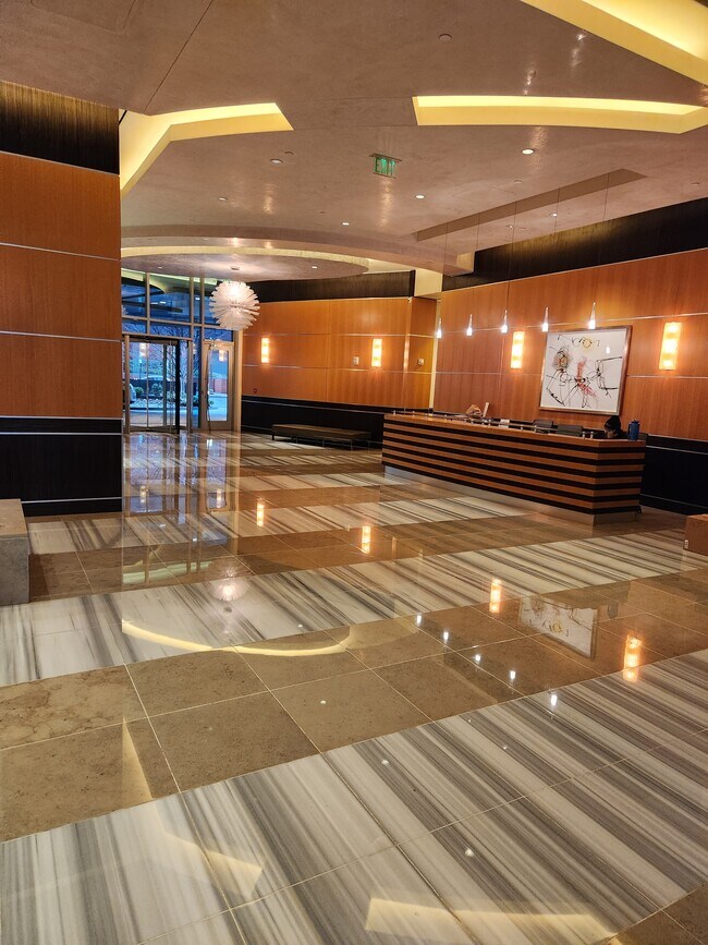 Photo - Turnberry Unit 1601