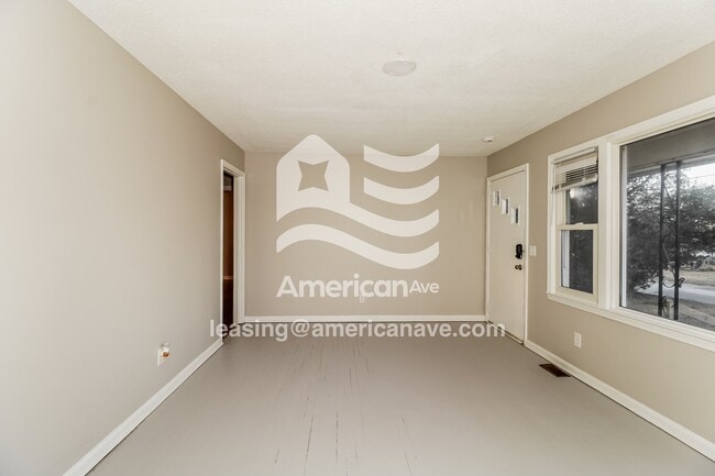 Photo - 2425 Hunt Club Rd