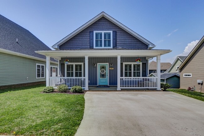Building Photo - 105 Ridgeline Ln