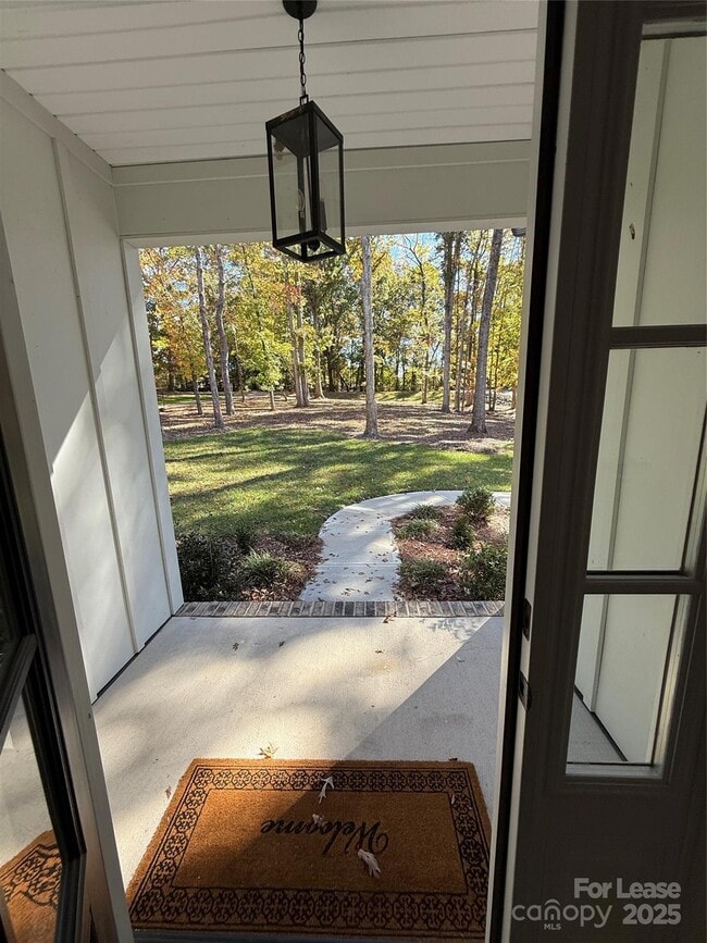 Photo - 302 Lester Davis Rd