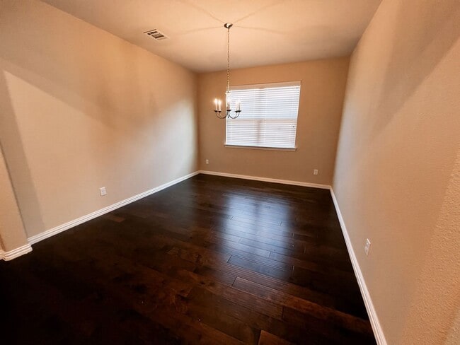 Photo - 4525 Conrad Ave