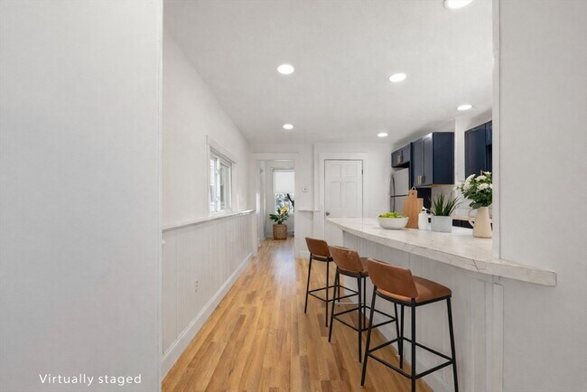 Photo - 122 Union St Unit B