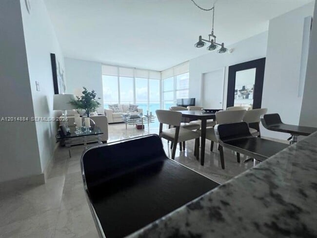 Photo - 950 Brickell Bay Dr Unit 950 Brickell Bay Dr #2711