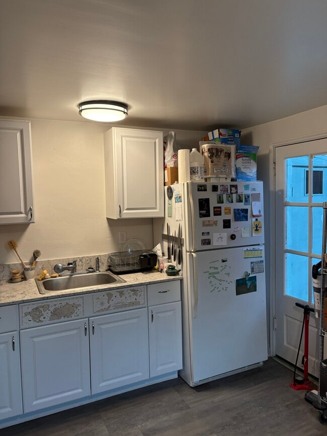 Photo - 955 Aspen St Unidad Rear