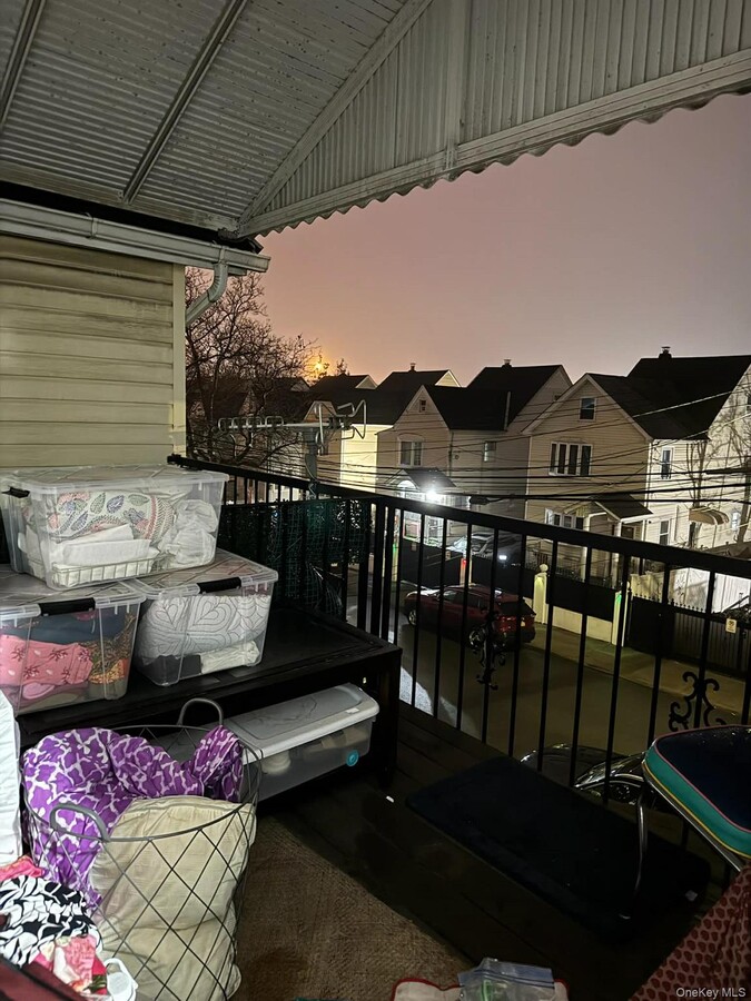 Photo - 90-01 184th Pl