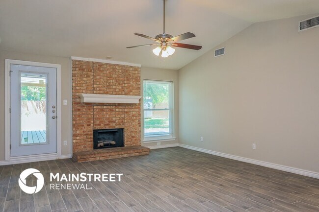Photo - 142 Elmridge Cir