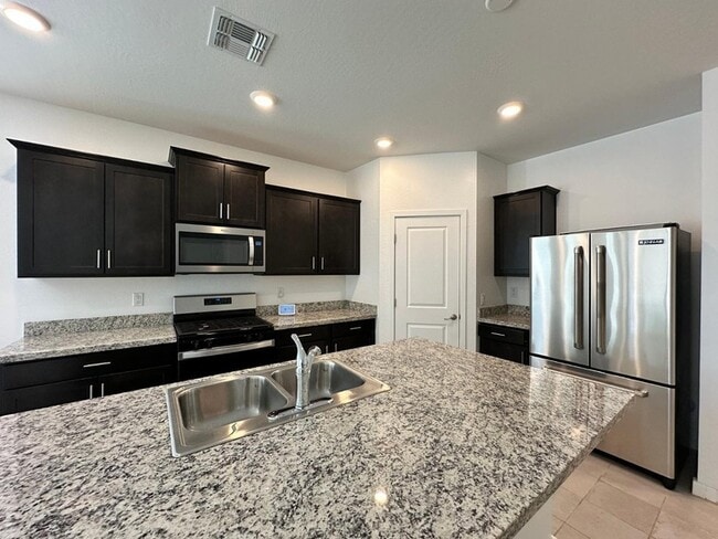 Photo - 25361 N 144th Dr