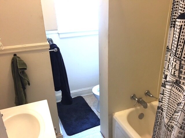 Photo - 2925 St Paul St Unidad Apt 1