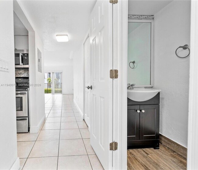 Photo - 8650 SW 109th Ave Unit 3-230