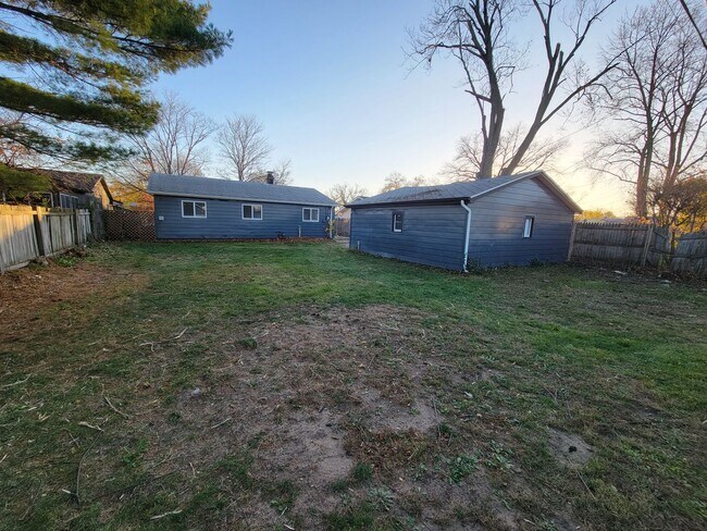 Photo - 4 bed, 2 bath, 2 car garage