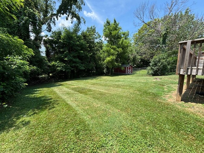 Photo - 1009 Montgomery St NW